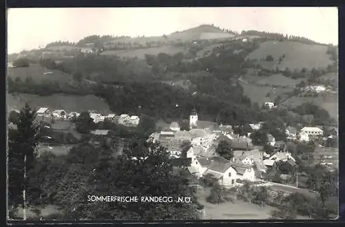 AK Randegg /N. Ö., Teilansicht mit Kirche