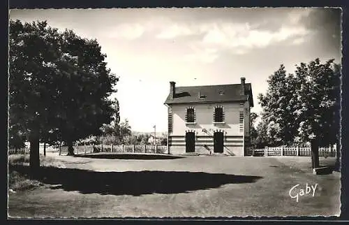 AK Thésée, Place de la Gare