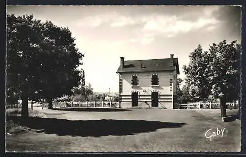 AK Thésée, Place de la Gare