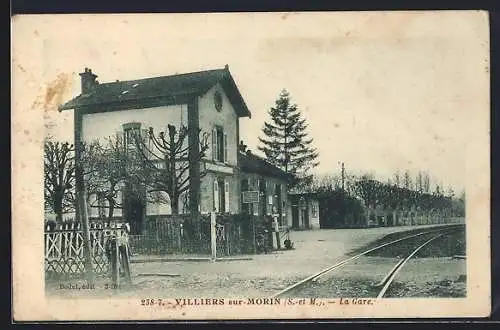 AK Villiers-sur-Morin, La Gare