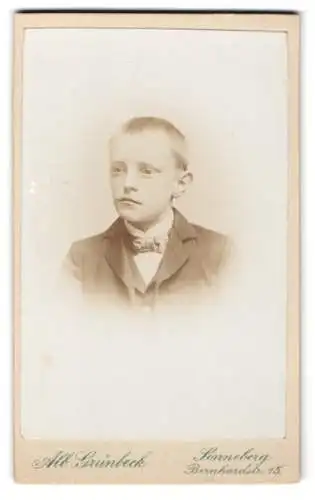 Fotografie Alt. Grünbeck, Sonneberg, Bernhardstr. 15, Porträt eines Jungen