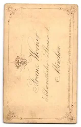 Fotografie Atelier Werner, München, Schwanthaler-Strasse 1, Porträt eines eleganten Mannes