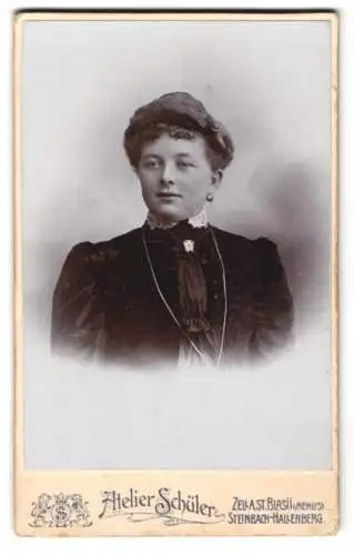 Fotografie Atelier Schüler, Zella St. Blasii, Porträt einer Dame