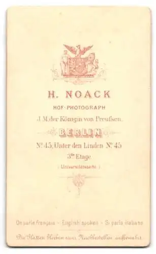 Fotografie H. Noack, Berlin, Unter den Linden 45, Porträt eines eleganten Herrn