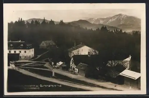 AK Gutenstein /N.-Oe., Mariahilferberg mit Schneeberg