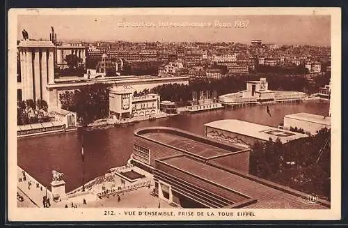 AK Paris, Exposition internationale 1937, Vue d`Ensemble, prise de la Tour Eiffel