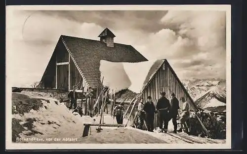 AK Rotwandhaus, Berghütte und Skifahrer vor der Abfahrt