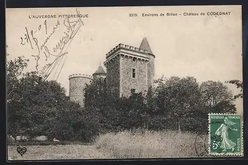 AK Billom, Château de Codegnat dans un paysage pittoresque