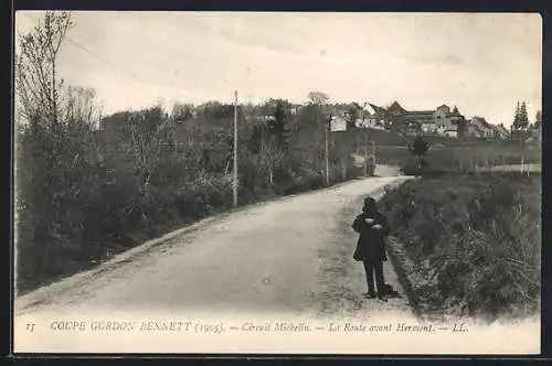 AK Herment, Circuit Michelin, la route avant le village lors de la Coupe Gordon Bennett (1905)