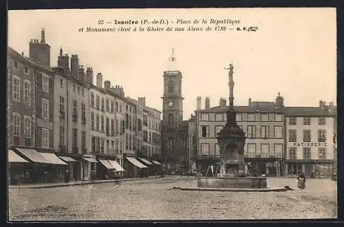 AK Issoire, Place de la République et Monument élevé à la Gloire de nos Aïeux de 1789