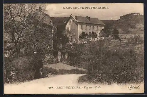 AK Saint-Nectaire, Vue sur l`école