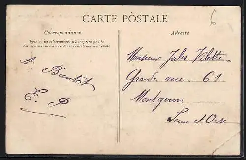 AK Puy de Dôme, sous la neige, vue pittoresque de la rue avec deux hommes en conversation