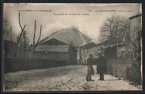 AK Le Puy-de-Dôme, Vue prise de la Font de l`Arbre sous la neige