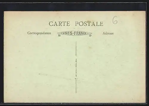 AK Riom, Rue de l`Hôtel-de-Ville avec Maison Commune et Musée Jeanne-d`Arc