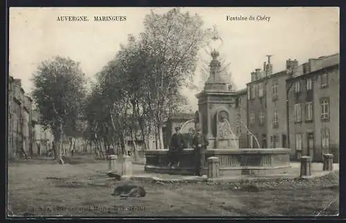 AK Maringues, Fontaine du Chéry et arbres environnants