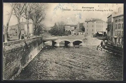 AK Issoire, La Couze séparant le Faubourg de la Ville