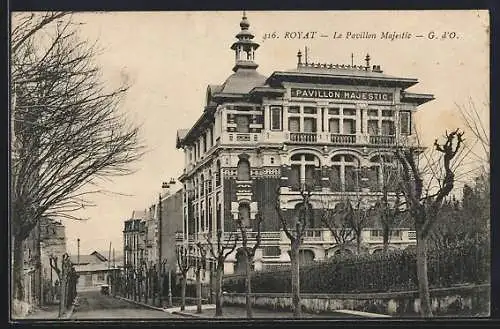 AK Royat, Le Pavillon Majestic