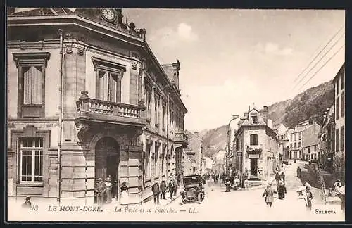 AK Le Mont-Dore, La Poste et la Fourche