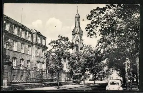 AK Saarlouis, Das Landratsamt mit ev. Kirche