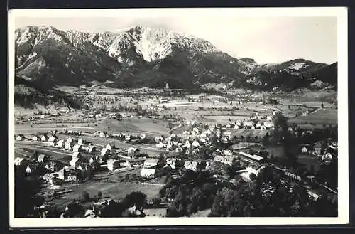 AK Puchberg a. Sch., Gesamtansicht mit Bergpanorama aus der Vogelschau