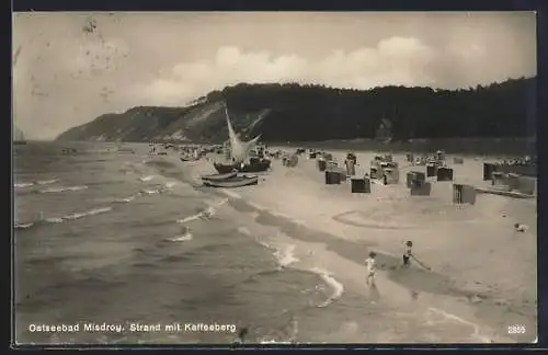 AK Misdroy, Ostseebad, Strand mit Kaffeeberg