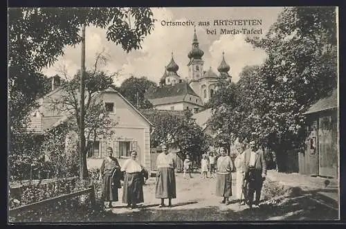 AK Artstetten bei Maria Taferl, Belebte Ortspartie mit Blick zur Kirche