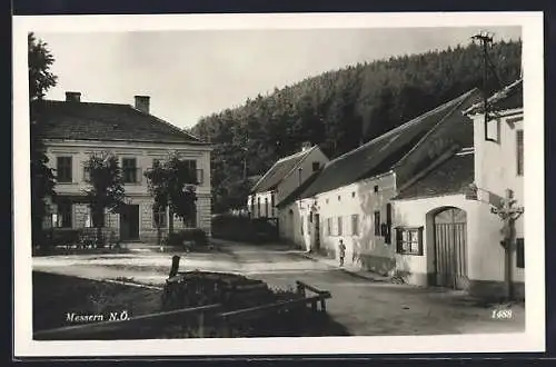 AK Messern /N.Ö., Ortspartie am Gasthaus