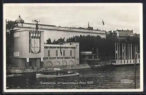 AK Paris, Exposition internationale 1937, Vue d`Ensemble au 1er plan le Pavillon du Portugal