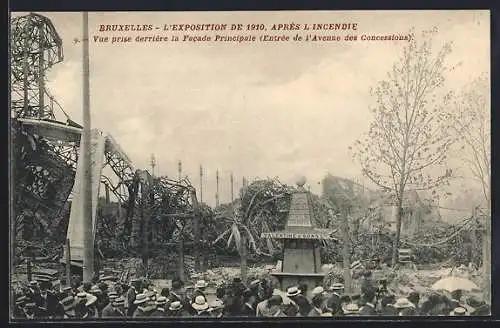 AK Bruxelles, Exposition, L`Incendie des 14.-15.8.1910, Vue prise derrière la Facade Principale