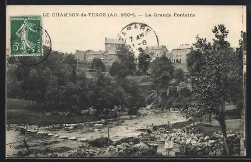 AK Le Chambon-de-Tence, La Grande Fontaine