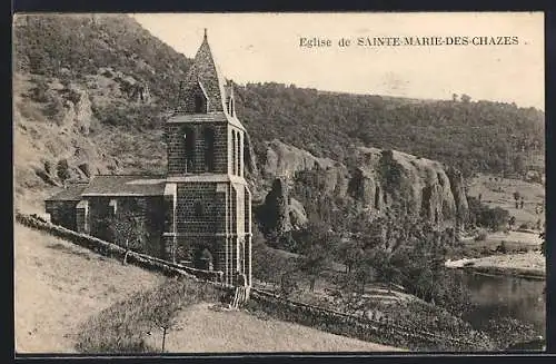 AK Sainte-Marie-des-Chazes, Église pittoresque au bord de la rivière et des collines boisées