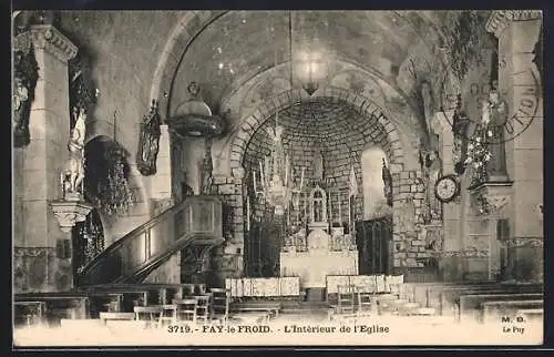 AK Fay-le-Froid, L`intérieur de l`église