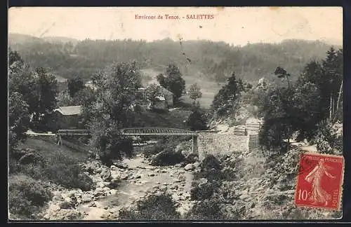 AK Salettes, Vue du pont et de la rivière en milieu forestier