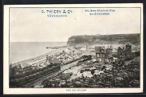 AK Fécamp, Vue de la côte et des maisons en bord de mer