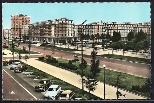 AK Le Havre, Boulevard Foch et Square St-Roch avec voitures stationnées