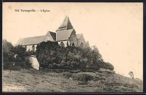 AK Varengeville, L`Église sur la colline boisée