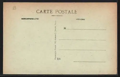 AK Cuy-St-Fiacre, par Gournay-en-Bray, Vue de l`élégante maison entourée de jardins verdoyants