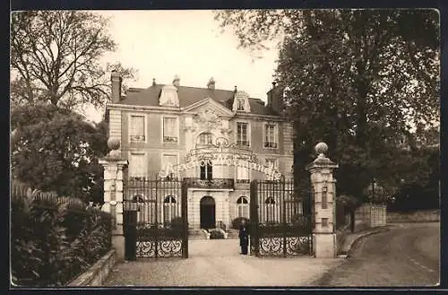 AK Caudebec, Le Château de Caudebec et son portail majestueux