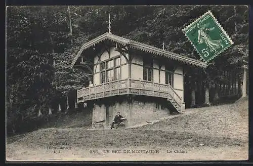 AK Le Bec-de-Mortagne, Le Chalet dans la forêt