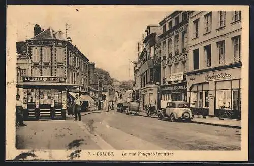 AK Bolbec, La rue Fouquet-Lemaître avec commerces et voitures anciennes