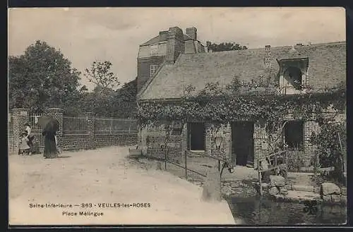 AK Veules-les-Roses, Place Melingue et maison pittoresque avec végétation luxuriante