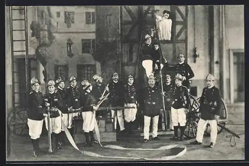 AK Augsburg, Carneval 1911, Weibliche freiwillige Feuerwehr beim Rettungseinsatz