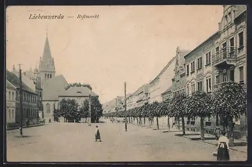 AK Liebenwerda, Rossmarkt mit Blick zur Kirche