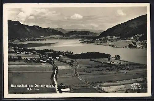 AK Bodensdorf am Ossiachersee, Gesamtansicht mit Seeblick aus der Vogelschau