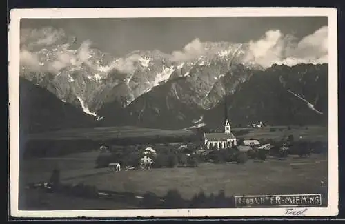 AK Unter-Mieming, Ortsansicht mit Kirche, Alpenpanorama