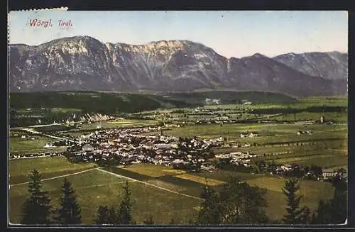 AK Wörgl /Tirol, Gesamtansicht mit Feldern und Bergpanorama aus der Vogelschau