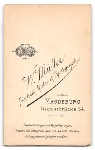 Fotografie W. Müller, Magdeburg, Tischlerbrücke 34, Porträt einer jungen Frau