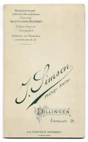 Fotografie J. Simson, Dillingen, Donaustrasse 39, Porträt eines Herren mit Brille