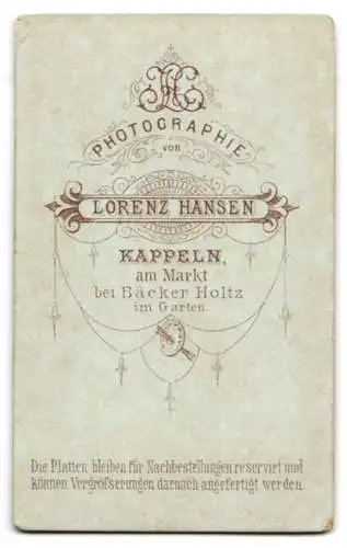 Fotografie Lorenz Hansen, Kappeln, am Markt, Frau in elegantem Kleid