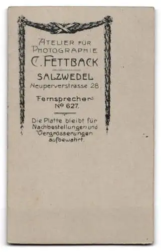 Fotografie C. Fettback, Salzwedel, Neuperverstrasse 28, Porträt eines eleganten Herrn